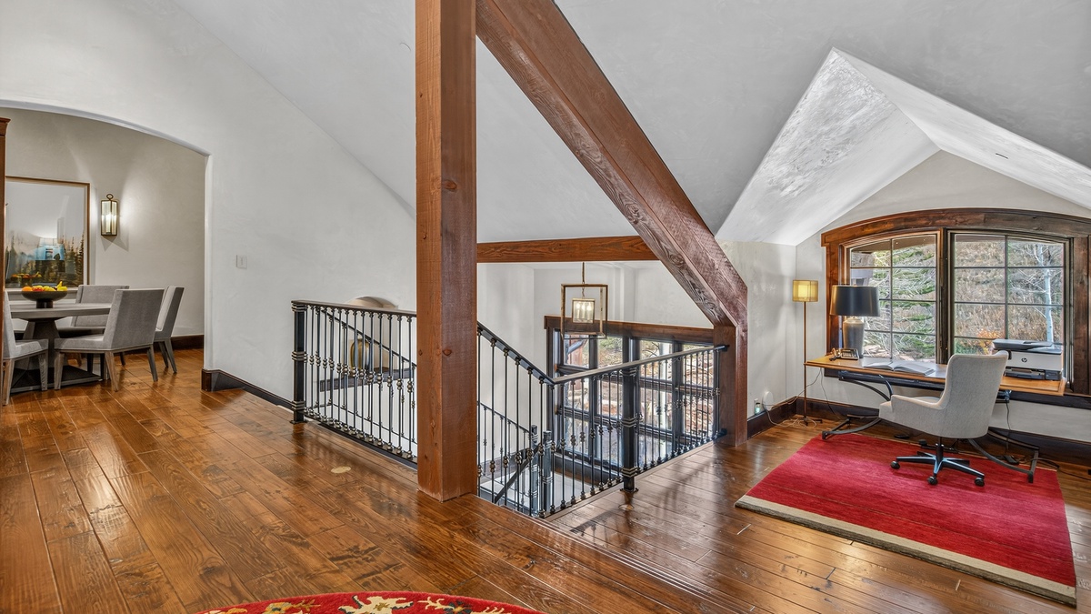 Loft and Stairs, Upper Level