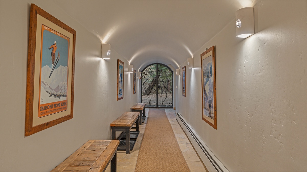 Entryway hall on lower (1st) level