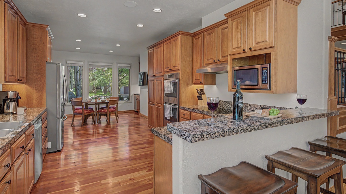 Kitchen, Main Level - Kitchen looking toward breakfast nook