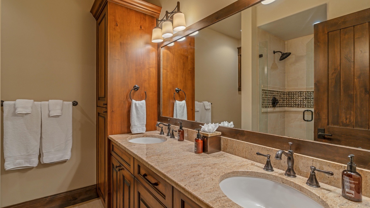 Bedroom 2, Lower Level - Lower level king ensuite 1