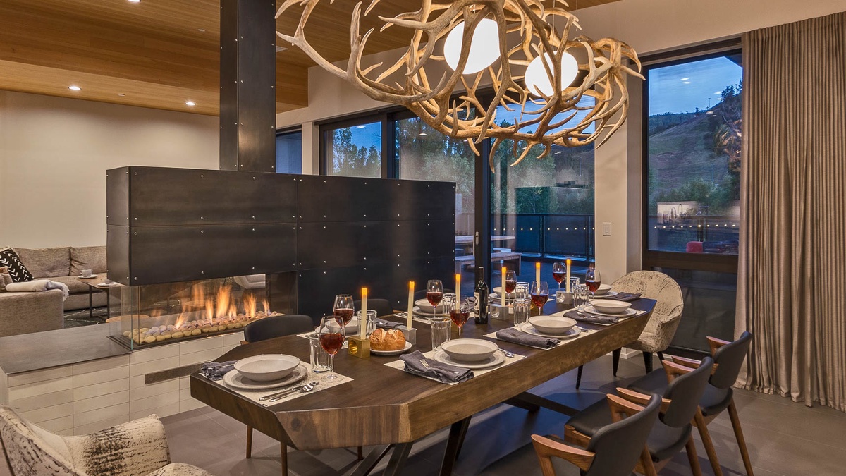 Dining Area, Main Level