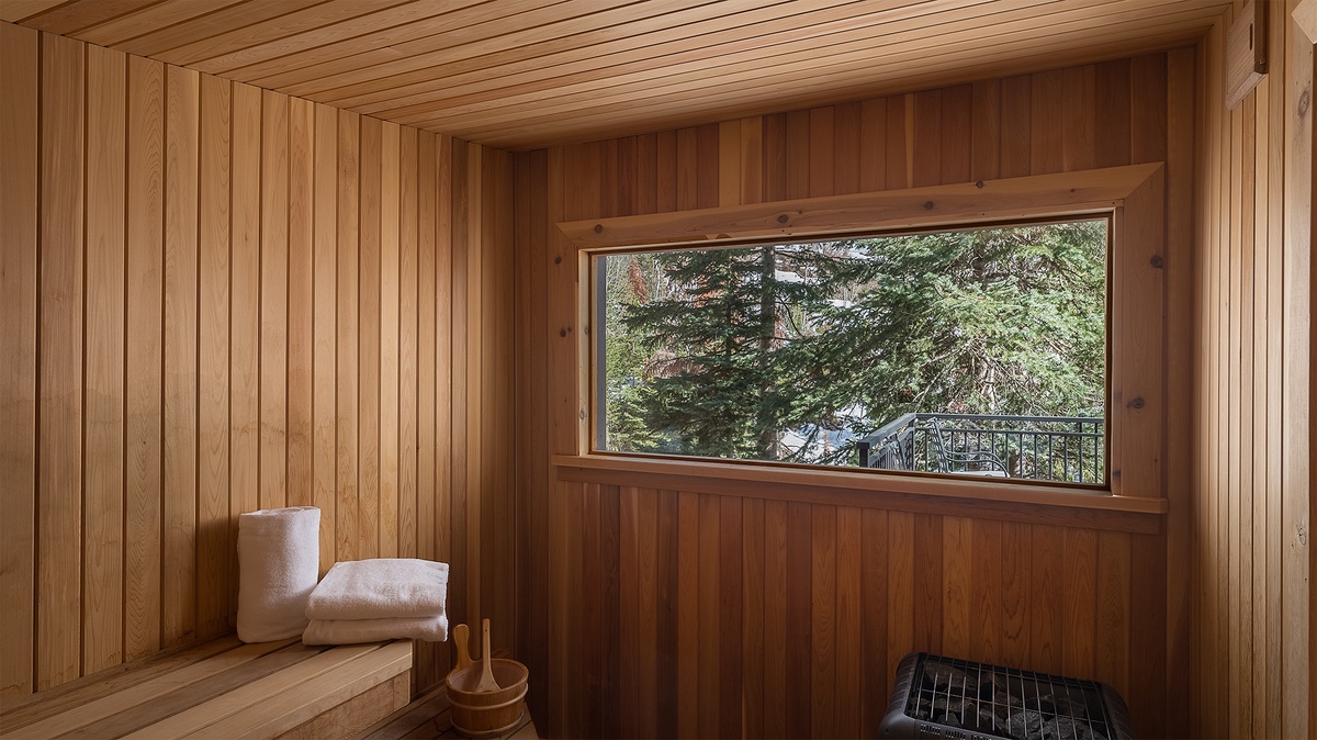 Outdoor Sauna, Lower Level