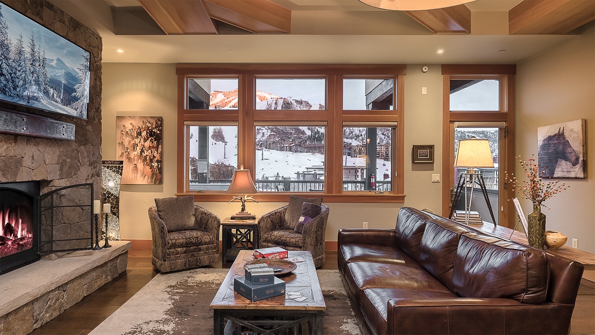 Great Room, Main Level, Storm Peak Chalet - Seating area with mountain views
