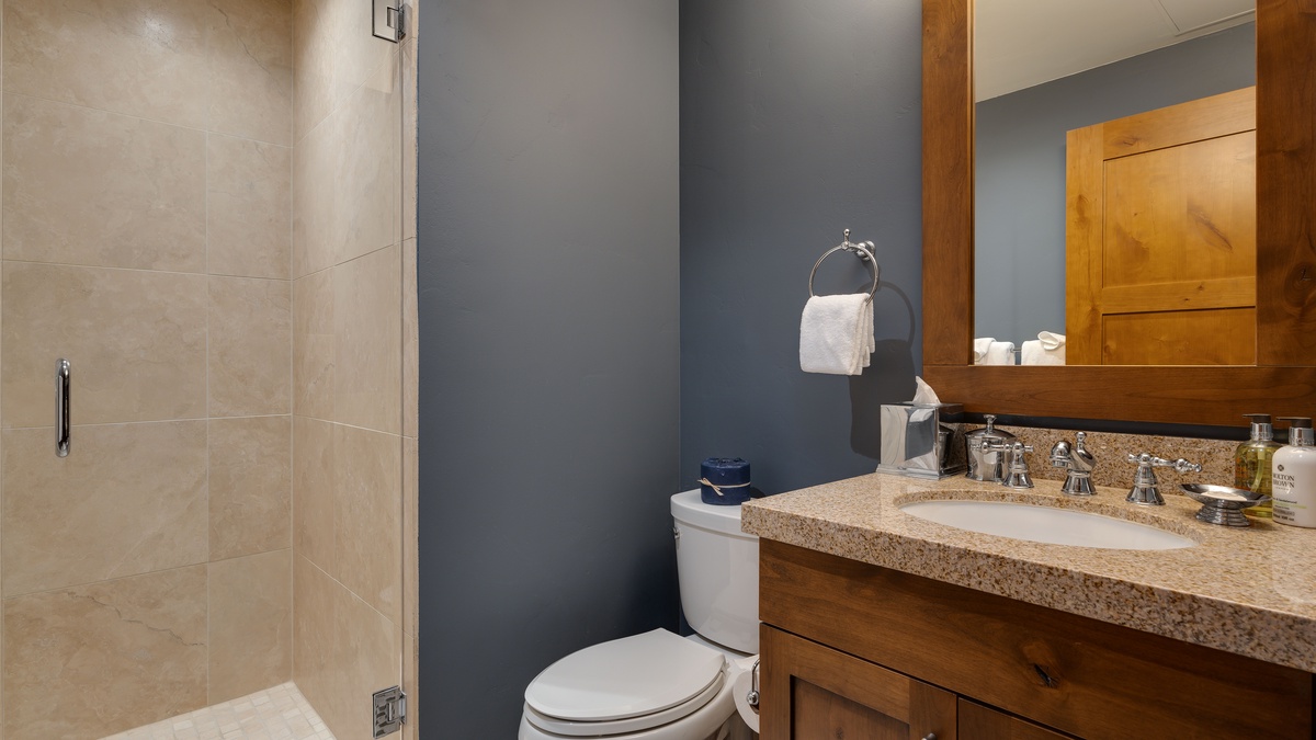 Bedroom 4, Main Level - Ensuite