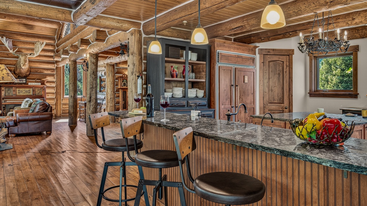 Kitchen, Main Level - Bar seating