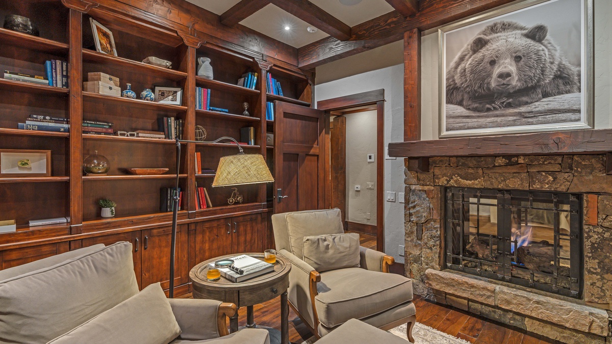 Bedroom 1, Main Level - Primary office on main level