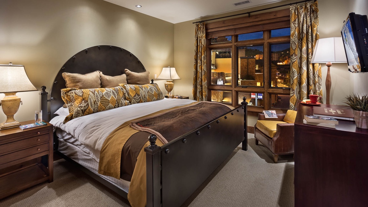 Bedroom 2, Main Level - King bedroom