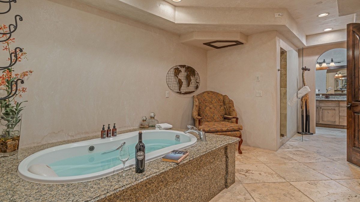 Bedroom 1, Upper Level - Primary ensuite with tub and shower