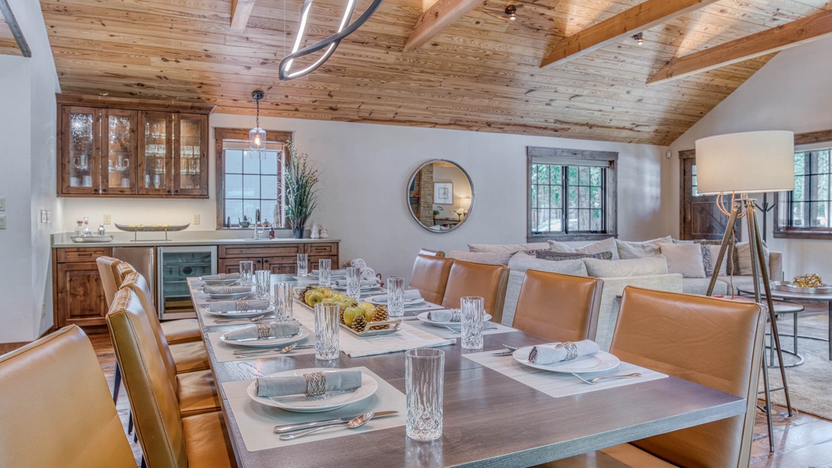 Dining Area, Main Level