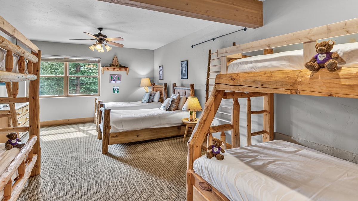 Bedroom 7, Lower Level - Bunks