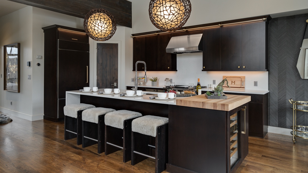 Kitchen, Main Level - Bar seating at the island