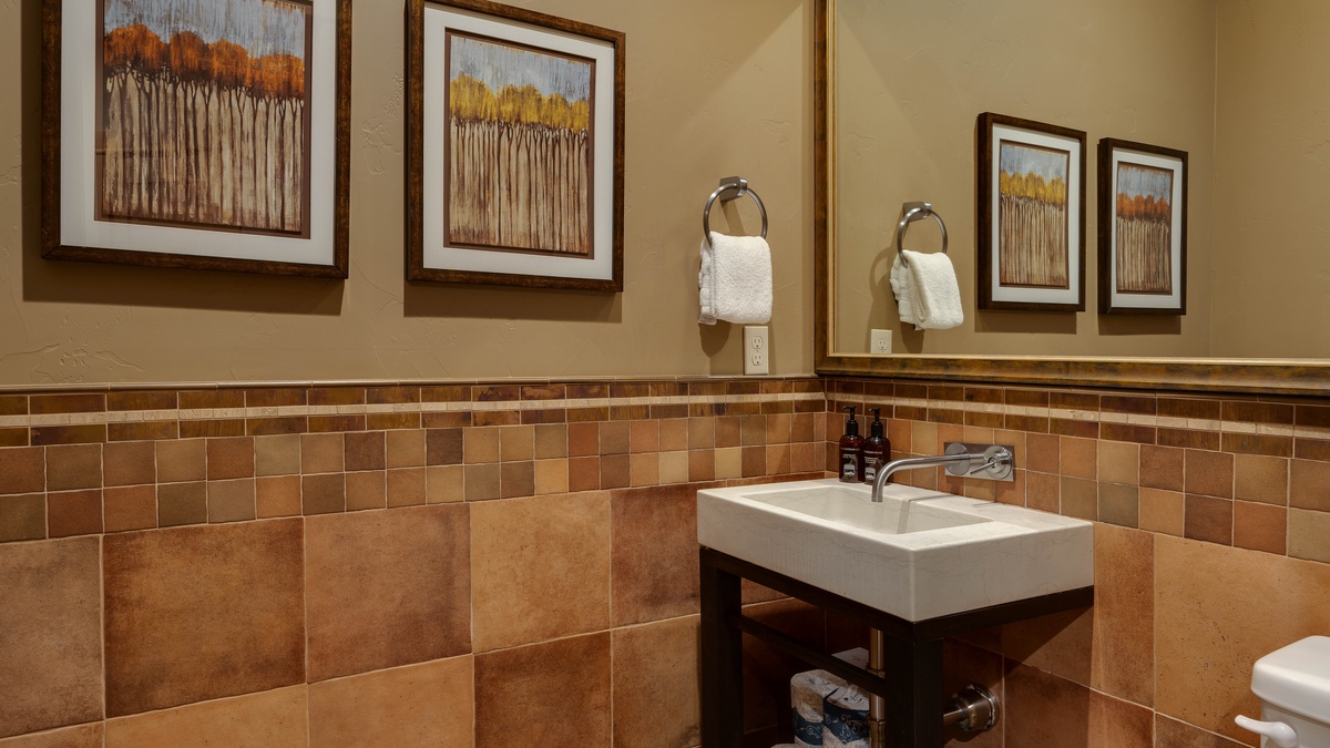 Powder Bathroom, Mid-Level