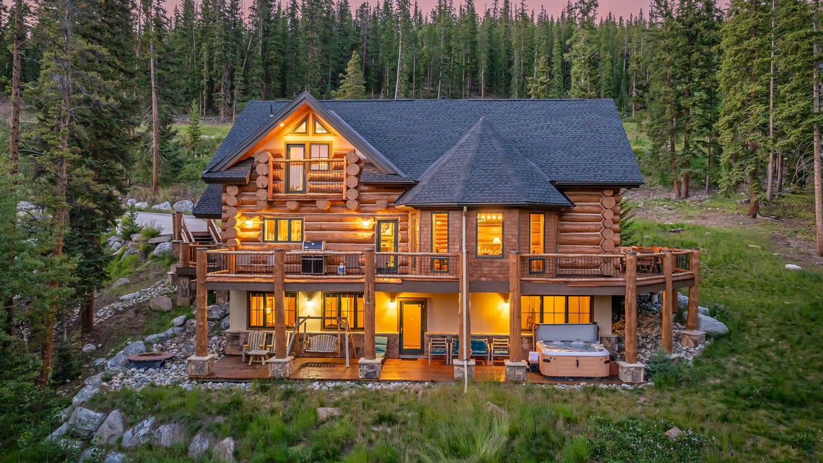 Welcome to Paradise Meadow Lodge