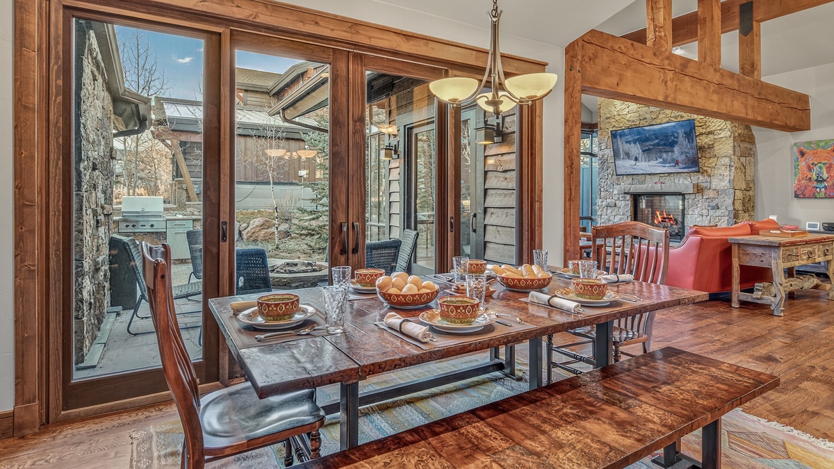 Dining Area, Main Level