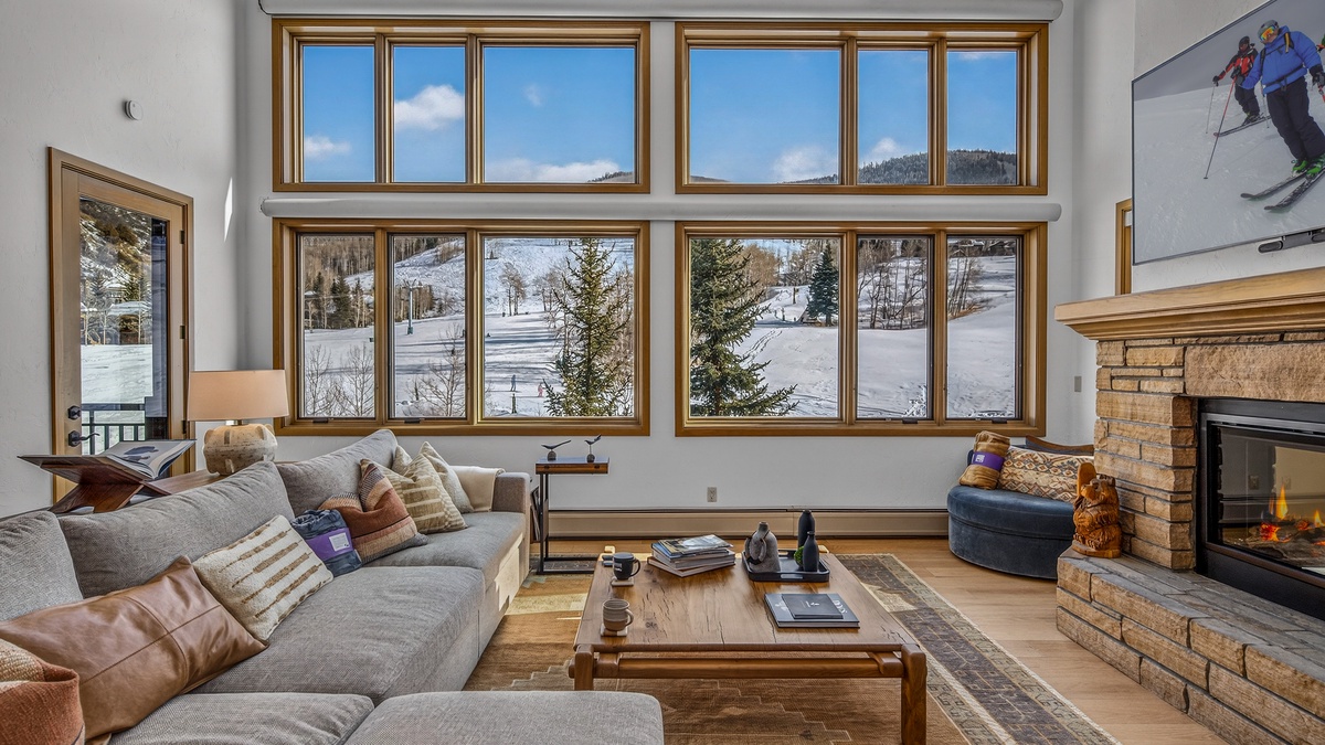 Great Room, Main Level