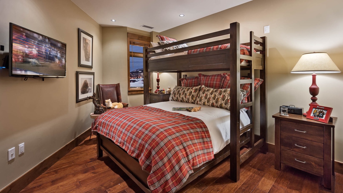 Bedroom 3, Main Level - XL twin-over-queen bunk