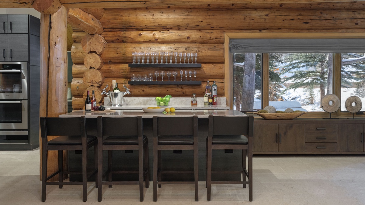 Bar area for drinks and cocktails