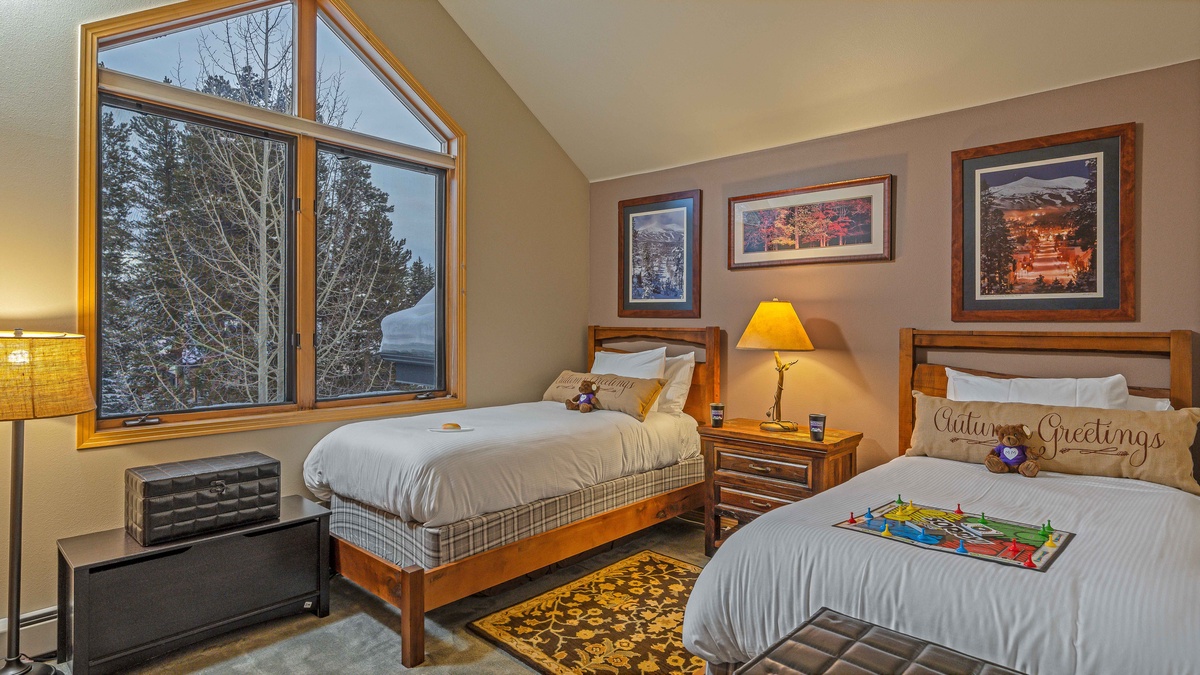 Bedroom 2, Upper Level - Twin bedroom on upper level