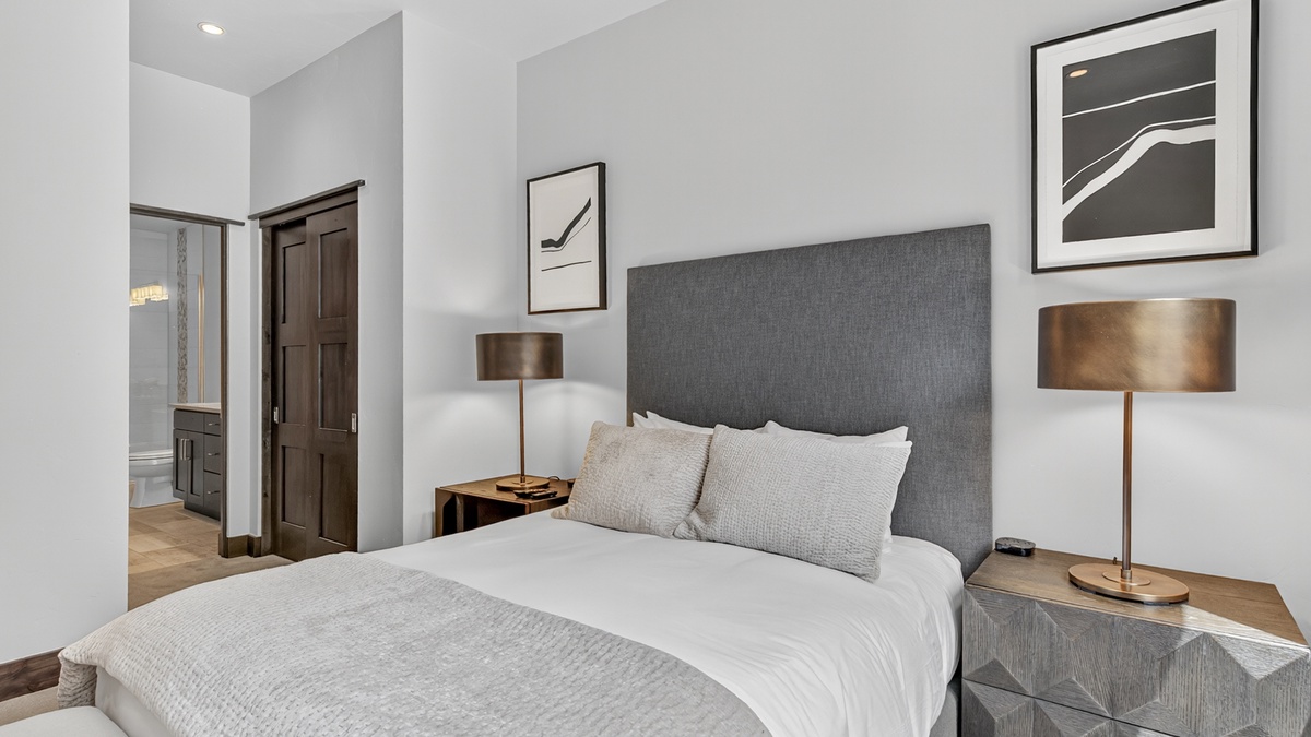 Bedroom 4, Lower Level - 2nd downstairs queen suite