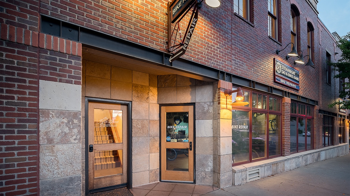 Exterior - Street level entryway