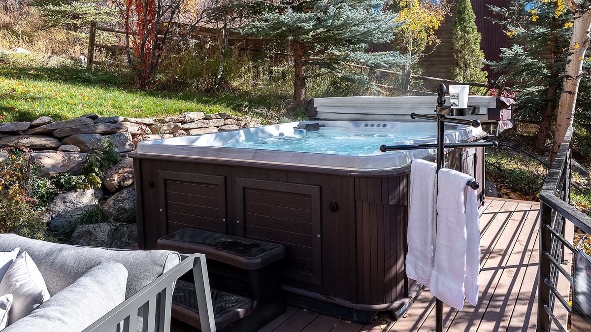 Hot Tub, Main Level Deck - Outdoor hot tub