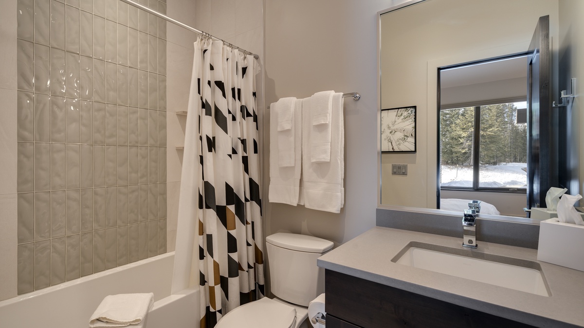 Bathroom 3 - Queen ensuite