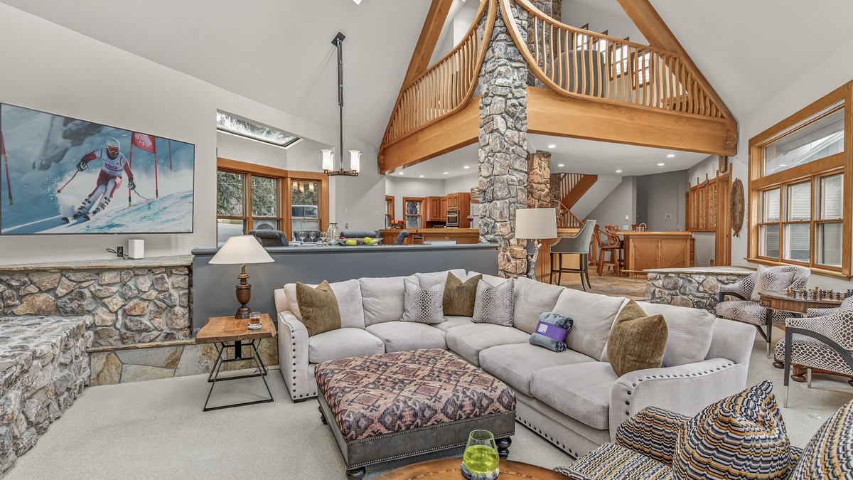 Great Room, Main Level