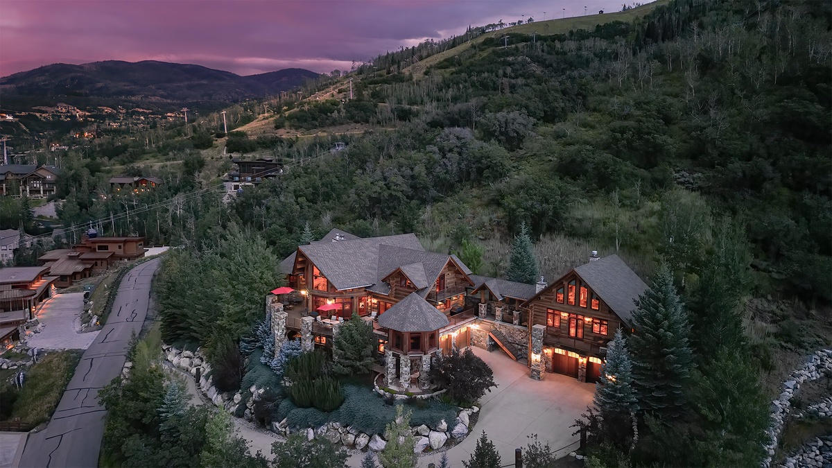 See Me Lodge summer twilight showers