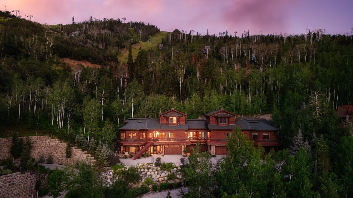 Summer aerial of Apex Lodge North