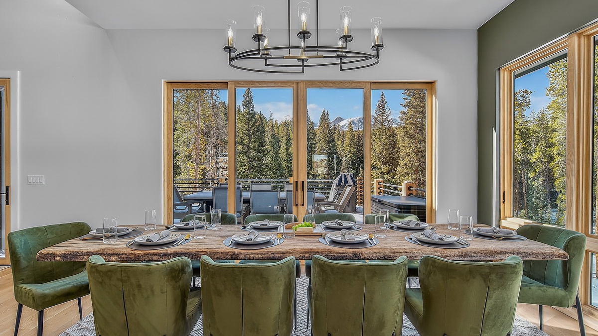 Dining Area, Main Level