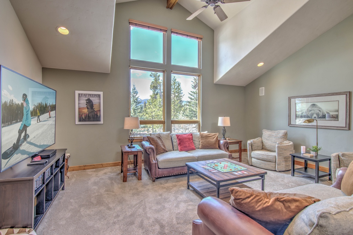 Great Room, Main Level