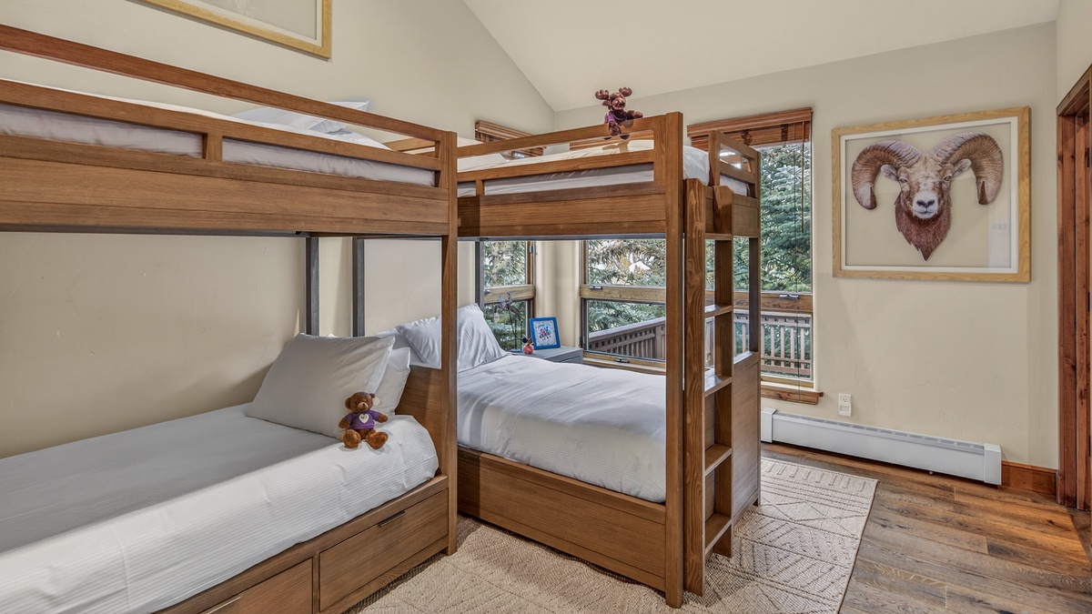 Bedroom 4, Main Level - Bunk Bedroom