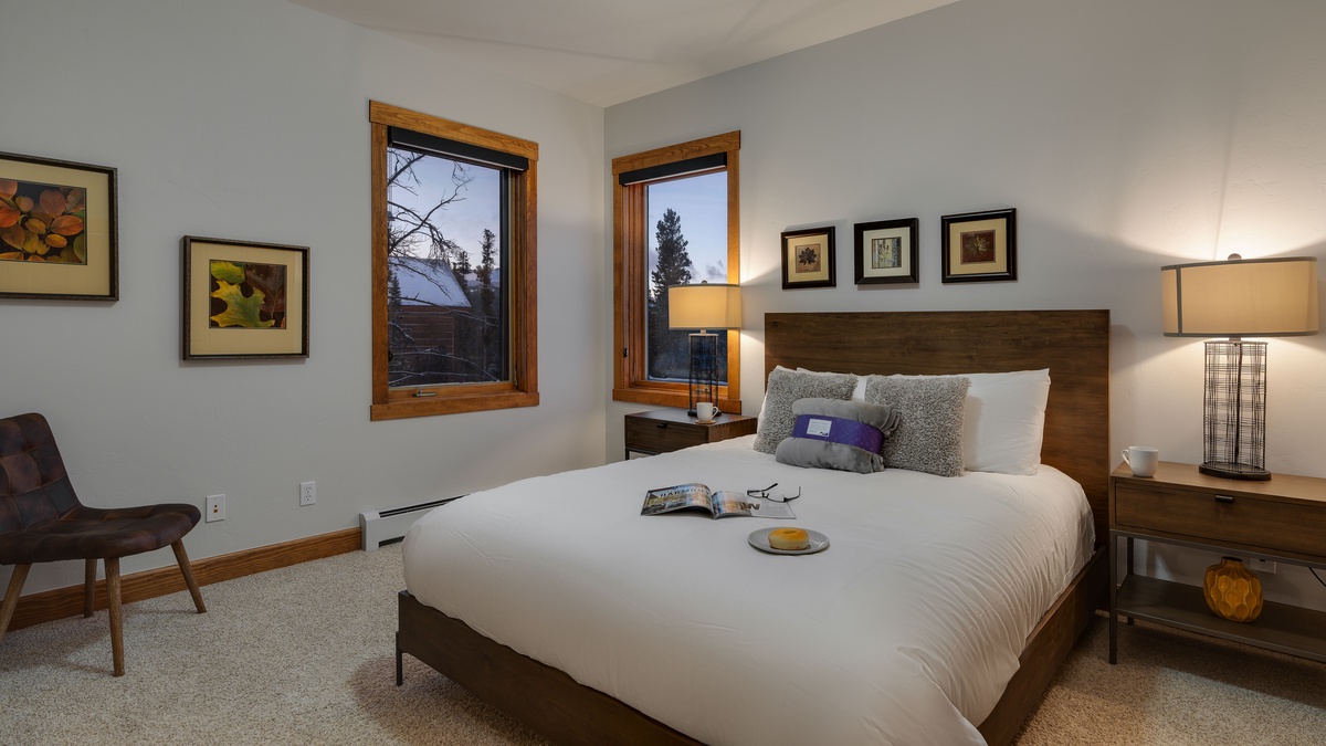 Bedroom 4, Upper Level - Queen suite on upper level