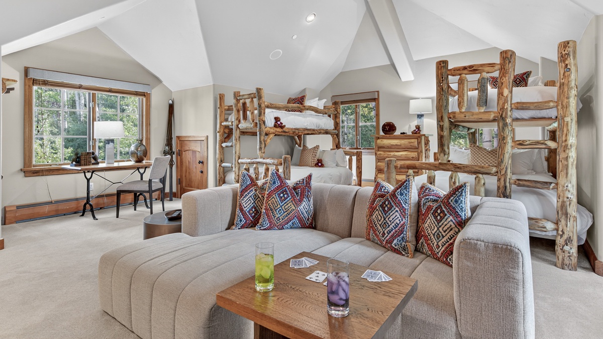 Bedroom 5, Upper Level - Bunk room