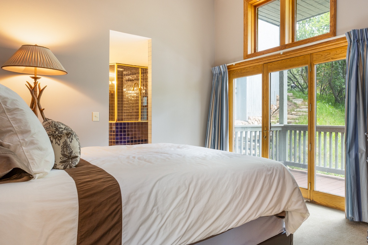 Bedroom 5, Lower Level - King bedroom in the lower level apartment