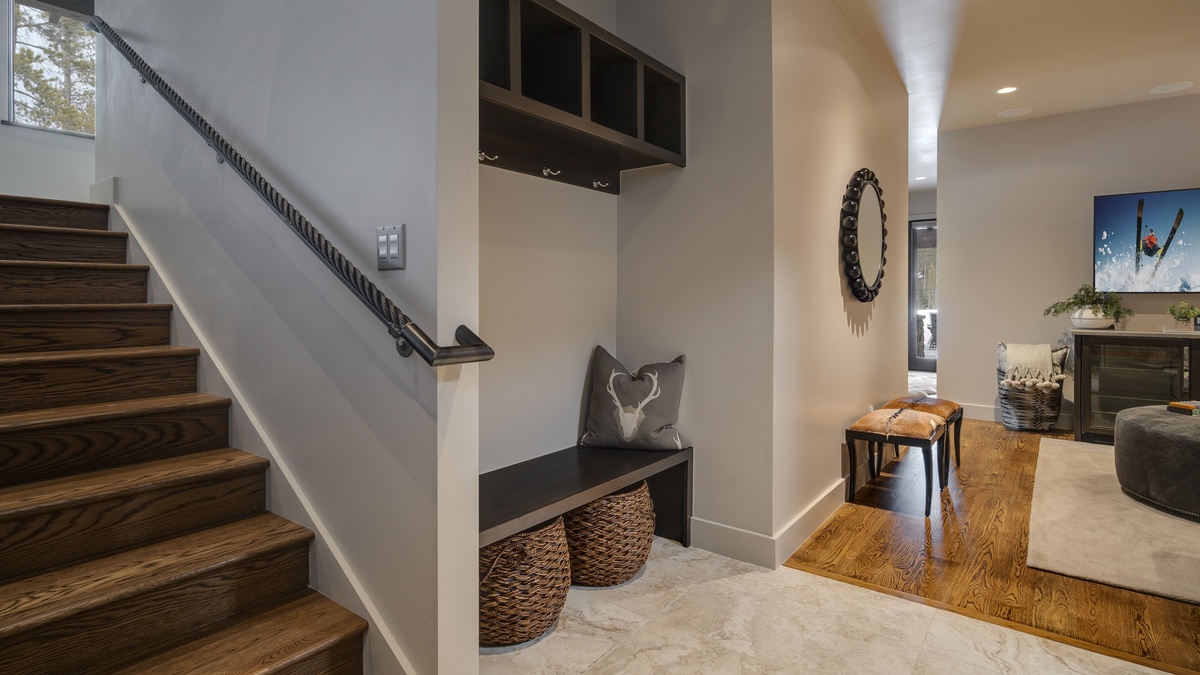 Lower level gear storage