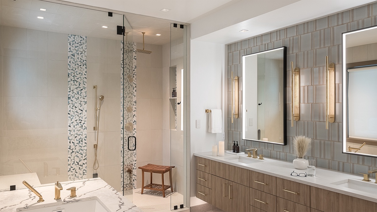 Bedroom 1, Upper Level - Riverlight Lodge primary king ensuite with double vanity