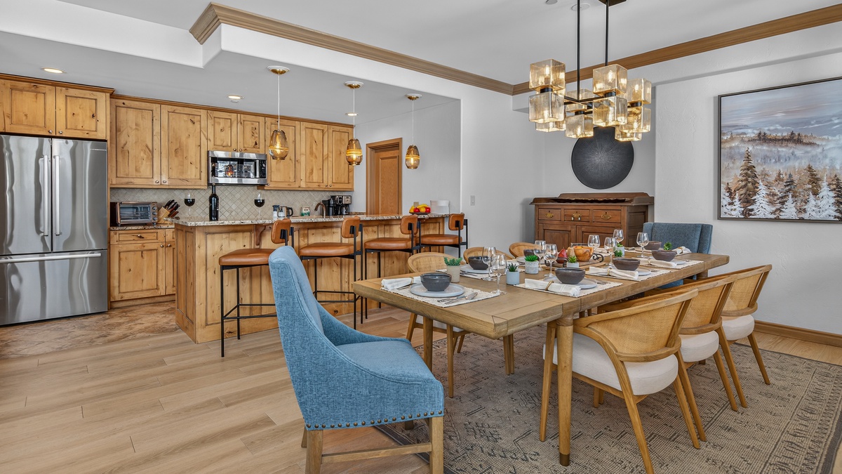 Kitchen & Dining Area, Main Level