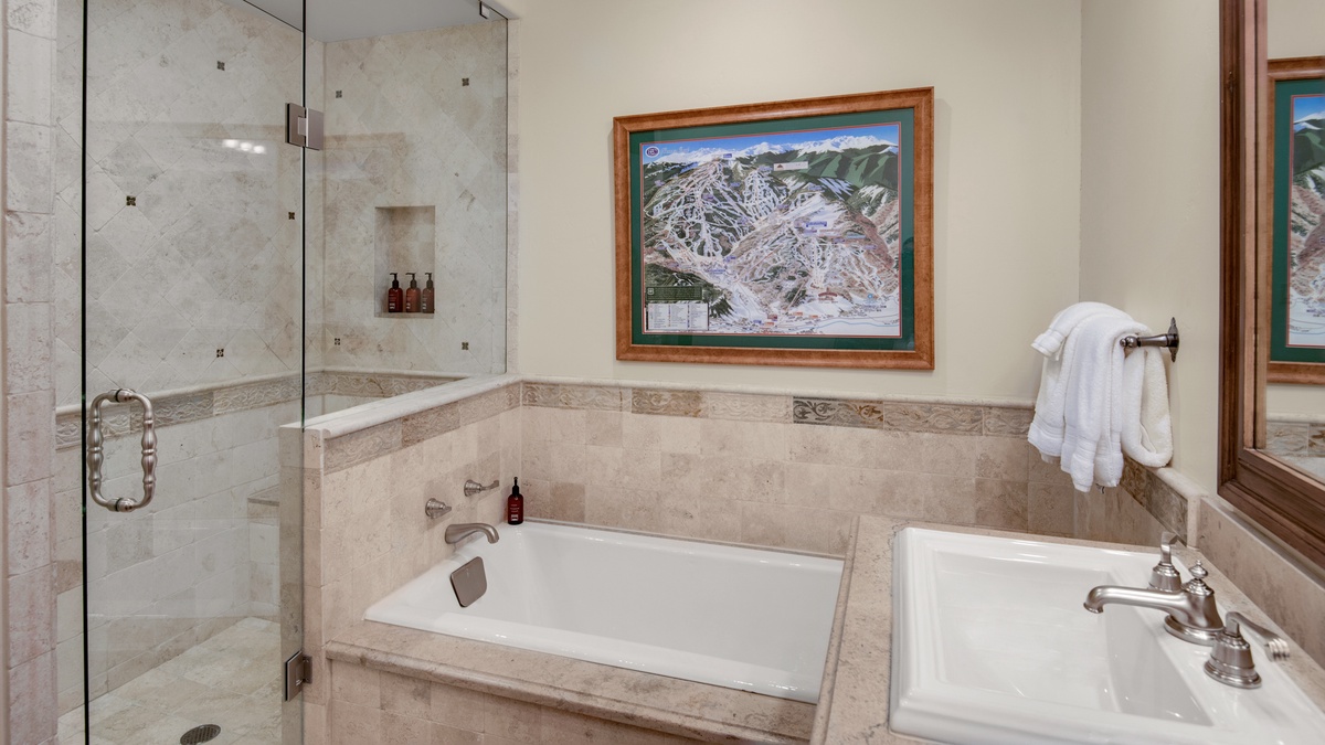 Bunkroom ensuite on lower level