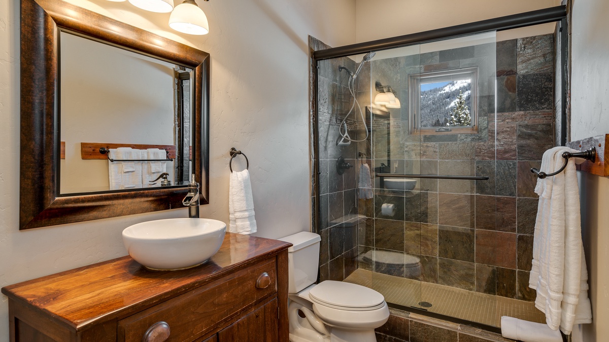 Shared bathroom, main level