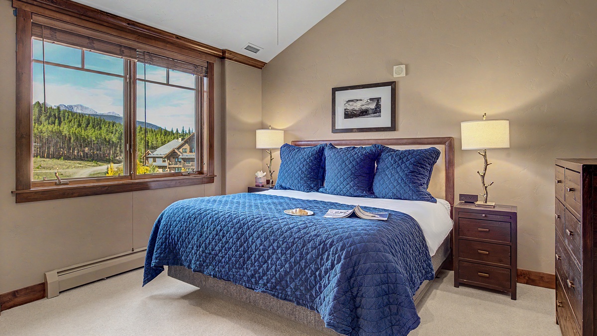 Bedroom 1, Main Level - Primary king bedroom with mountain views