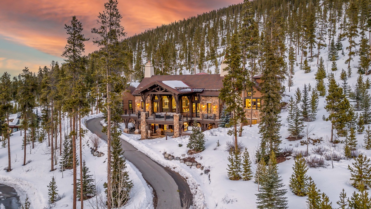 Aerial of Switchback Lodge
