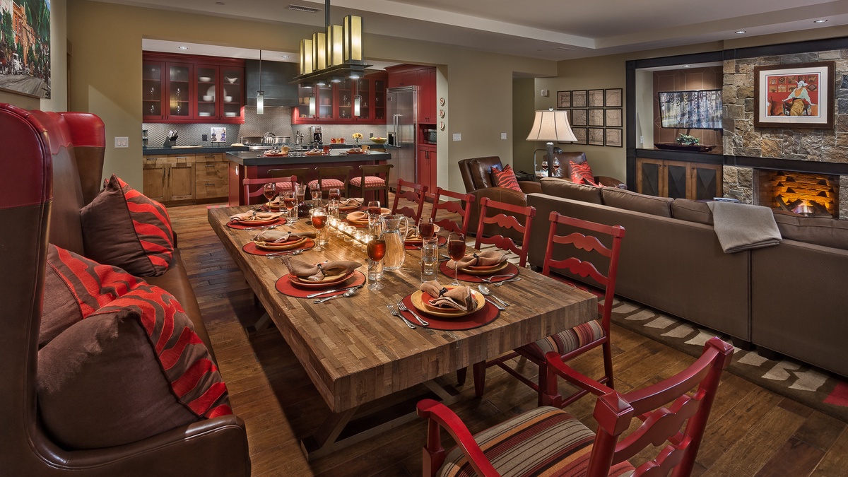 Dining Area, Main Level - Seating for ten