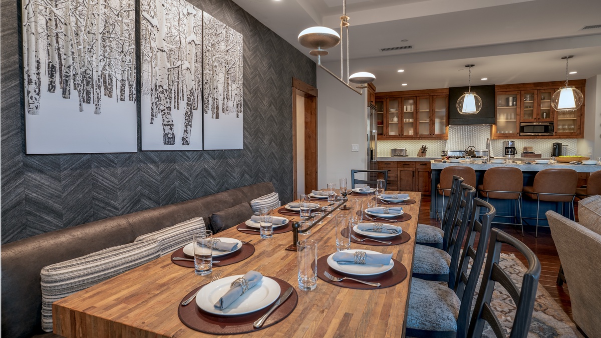 Dining Area, Main Level - Table with seating for 10