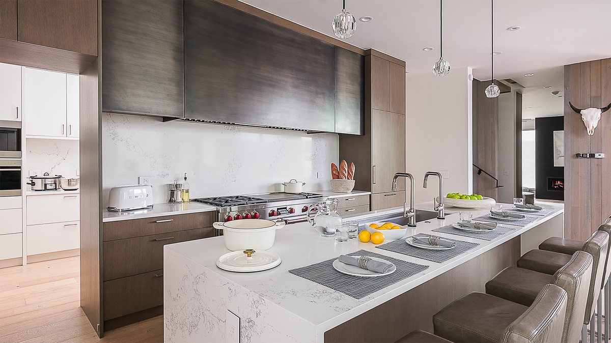 Kitchen, Main Level - With bar seating