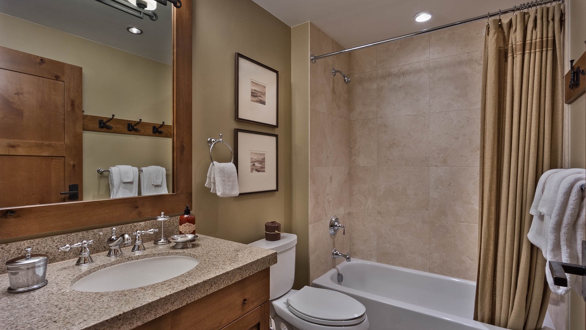 Bedroom 3, Main Level - Ensuite