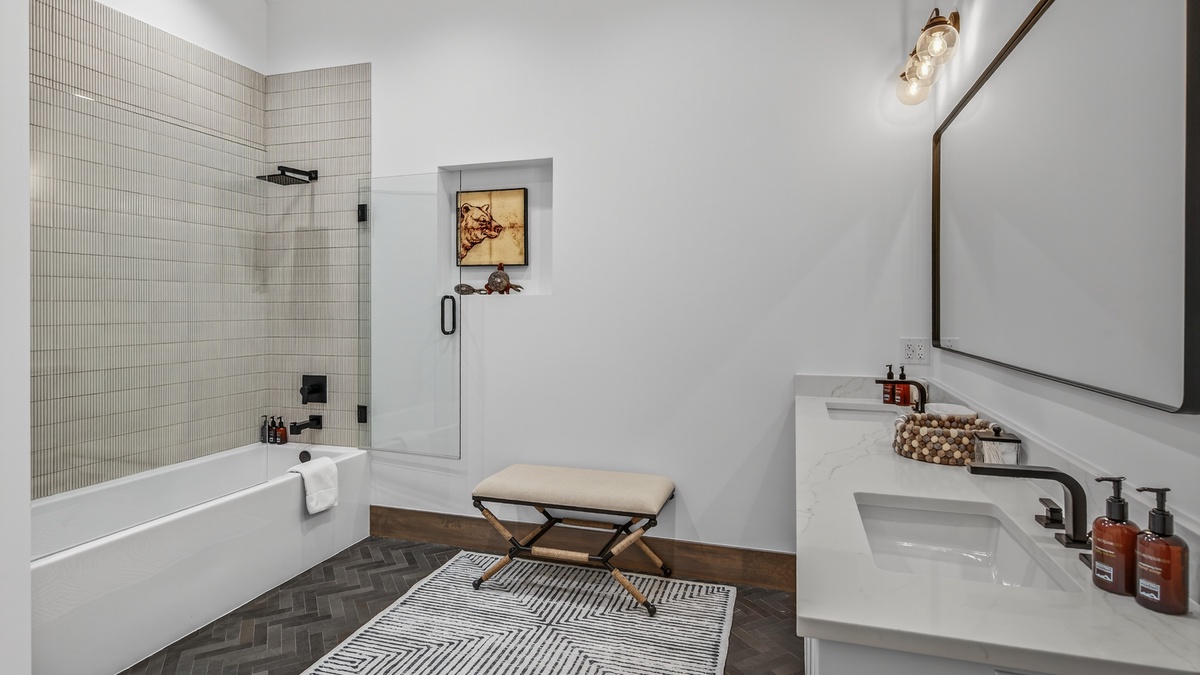 Bedroom 2, Lower Level - Nocturne View, ensuite with double vanity