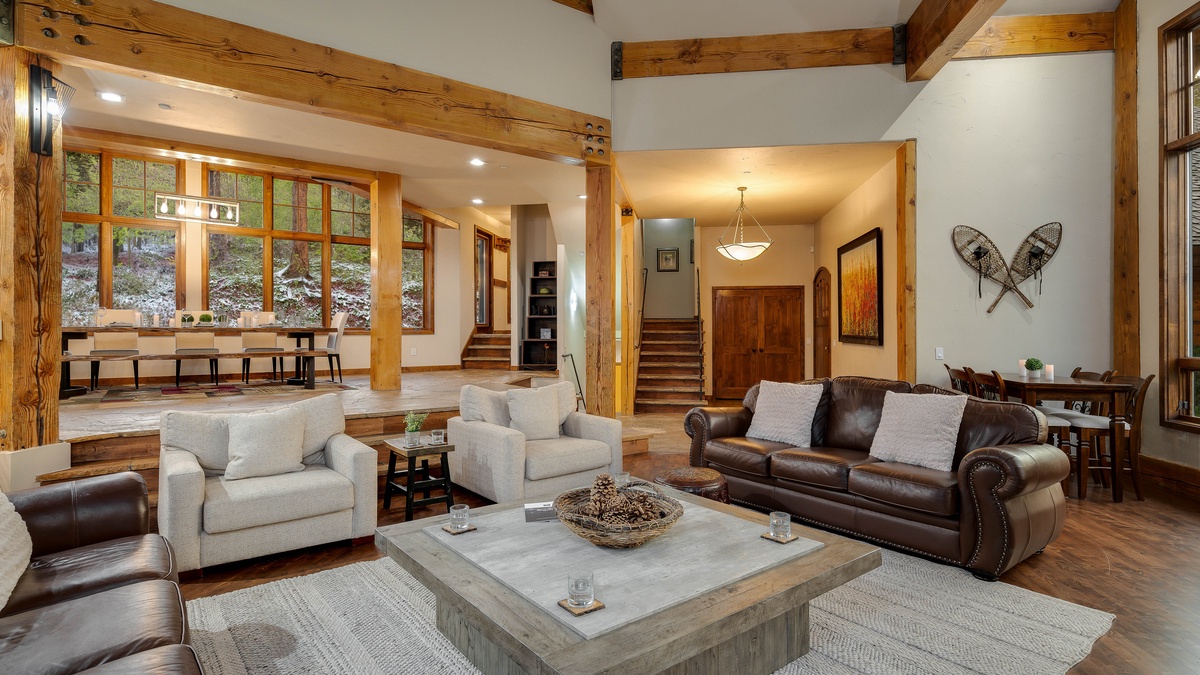 Living room looking toward entry, dining