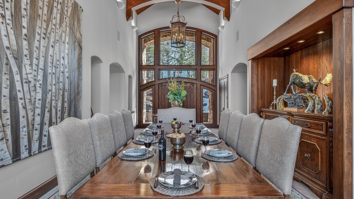 Dining Area, Main Level - Spacious dining area with vaulted ceilings