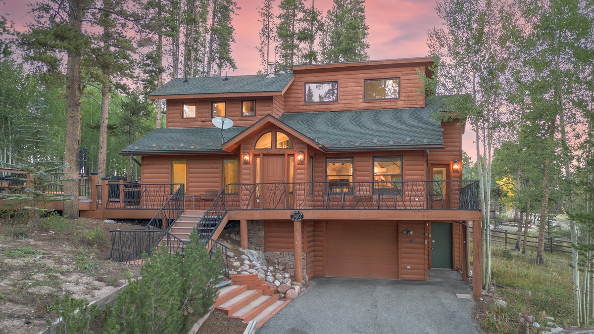 Welcome to Quicksilver Lodge!